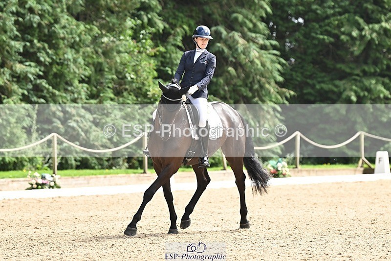 240811-141504-06311 - 115-Lucy.Amy-Millenium.Falcon