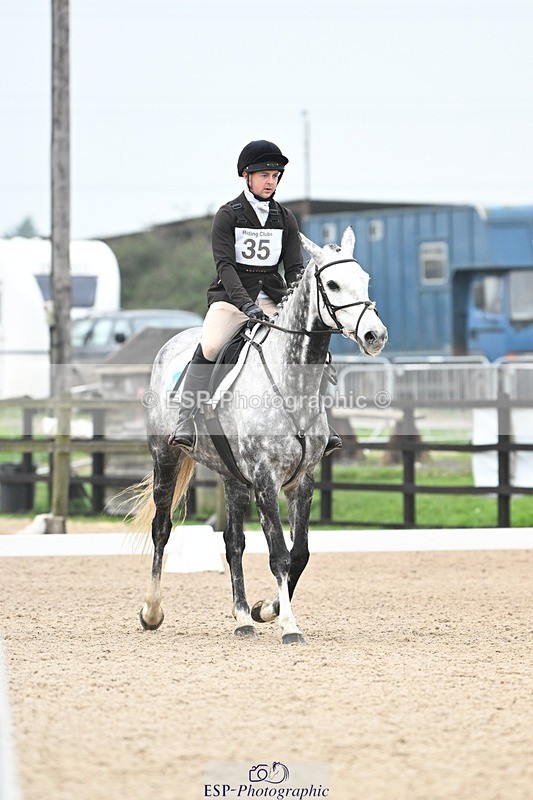 241103-101038-00280 - Intro 3 - 9.40 to 10.40