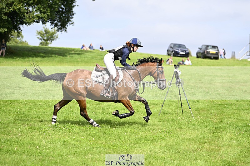 240804-153548-18324 - 652-Tessa_Arthur-FIDGET