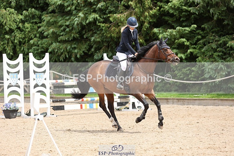 240711-125759-27415 - Cls 122 1.10m Amateur Quali