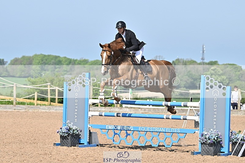 240509A-104103-00950 - Cls 8 Foxhunter