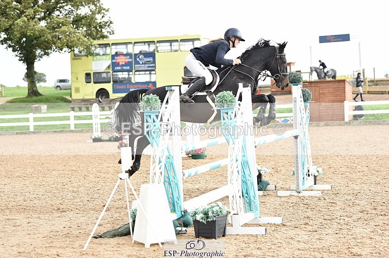 231013A-124752-01638 - Cls 3 1.05m Amateur Quali