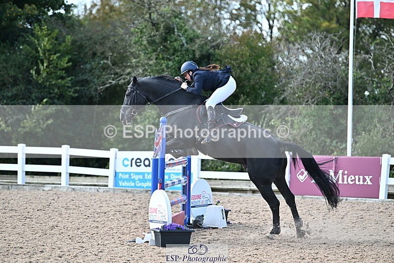 241005A-125408-03831 - SAT Cls 18 1.05m Amateur Jump Off and P