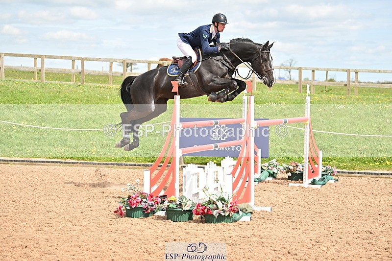 240418A-143310-04415 - Cls 9, 2 Star Big Tour 1.40m