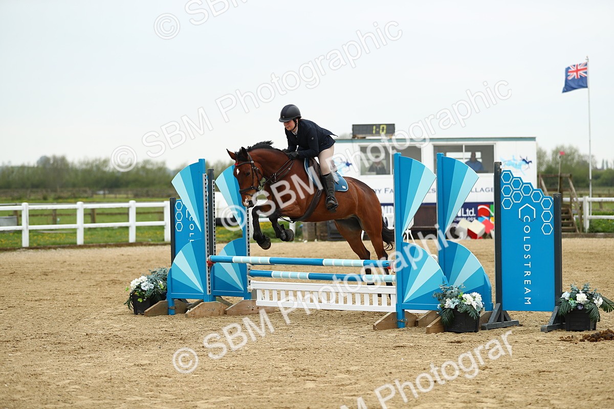 SBM_000350 - Class 2 - Senior British Novice 90cm