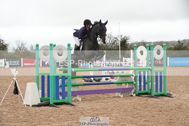 251109-112154-03530 - Cls 20 Newcomers and 1.10m Open