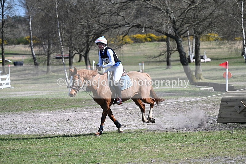 WJ7_1375 - XC Time 13:35 to 13:40