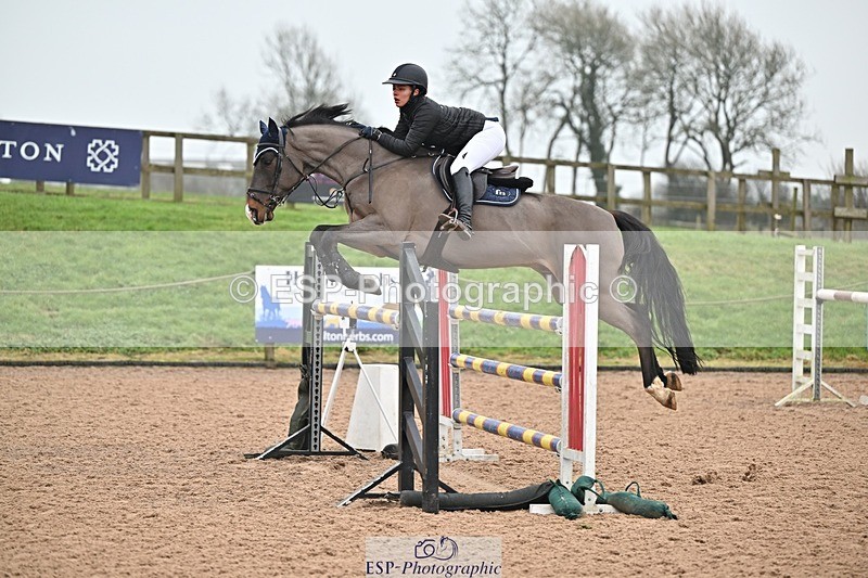 250122-143900-00683 - Cls 6 Foxhunter and 1.20m