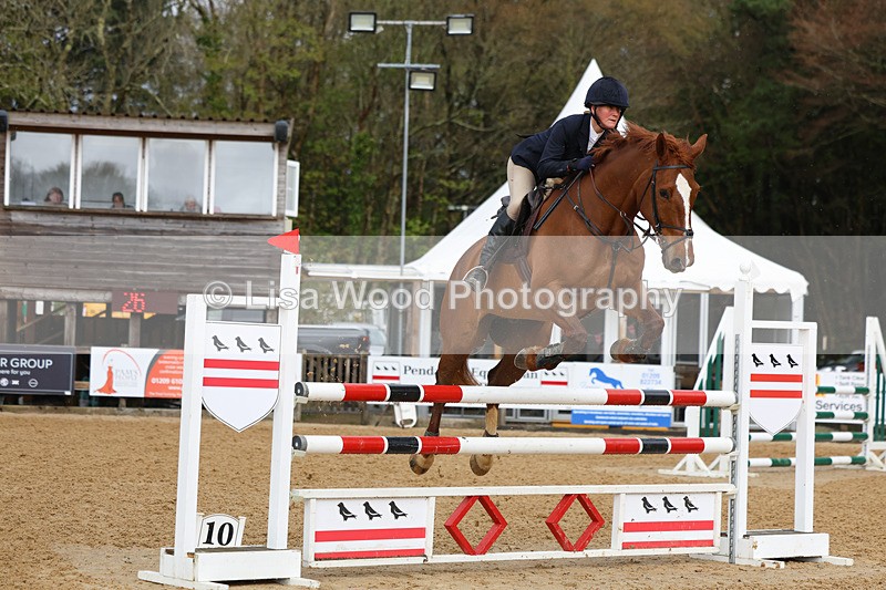 3E7A1698 - Class 7: Senior Newcomers/1.10m open