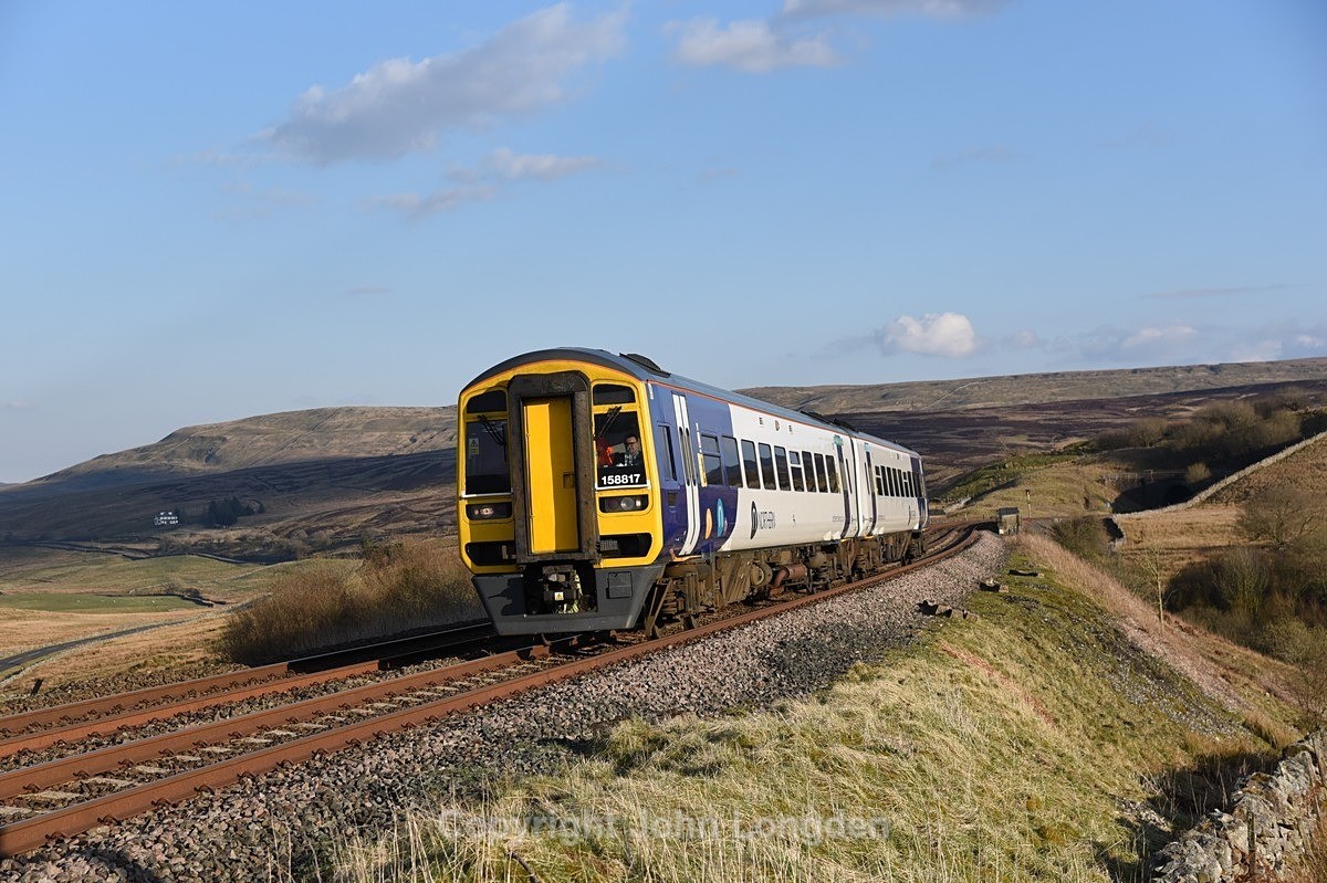 JL - 14.4.21 158817 16:48 Leeds - Carlisle, Lunds - Lunds - Northbound