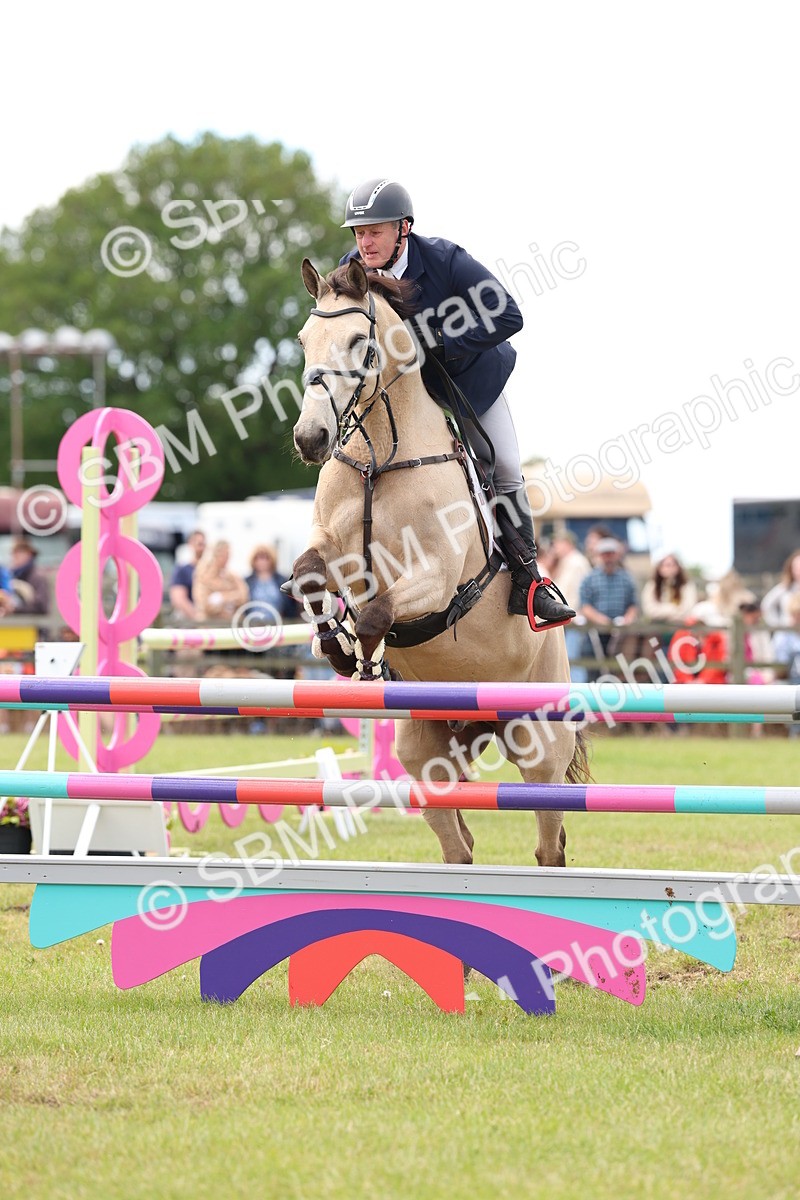 SBM_15718 - Class 207 - Senior 1.15m Open