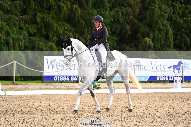 231021-140502-18635 - 250-COOLEY.COUTURE-Gemma.Stevens-DR