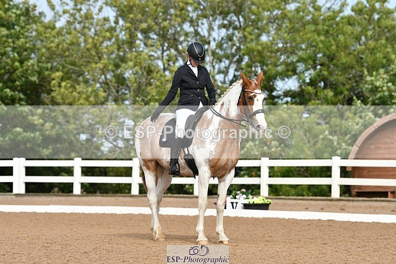 250906-095641-00509 - 090-Isabel.LawsonIn.the.pink