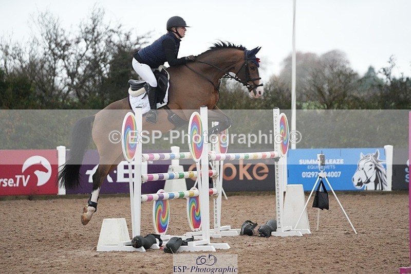 251107-135540-01277 - Cls 6 Foxhunter and 1.20m Open