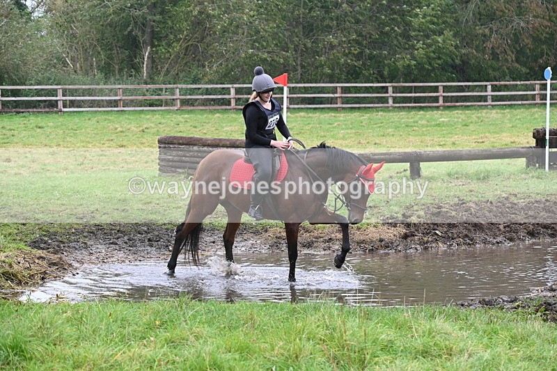 WJ6_9395 - Time at Photographer 14:46 to 14:57