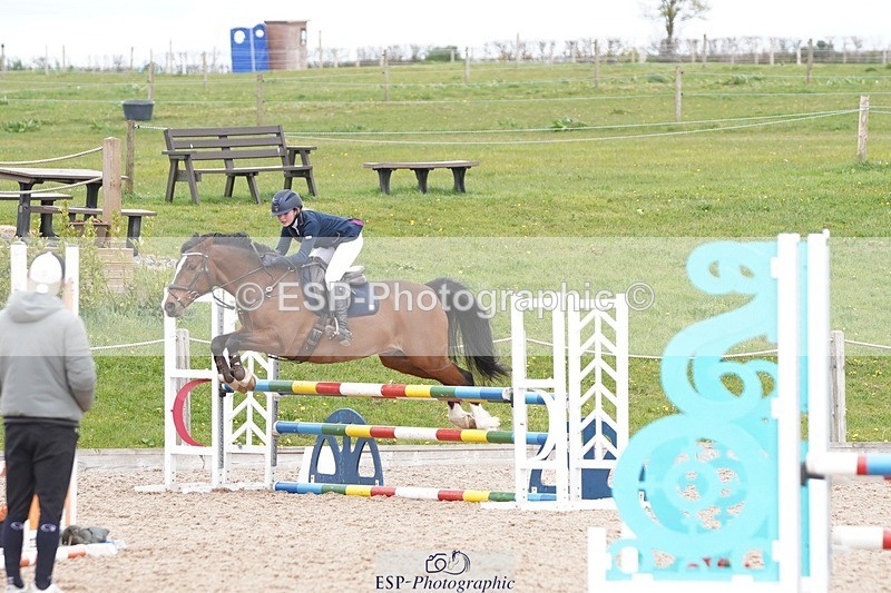 250414-135220-01022 - 90cm Round 2