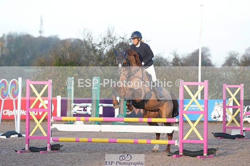 251108-080037-01705 - Cls 8 Clear Round