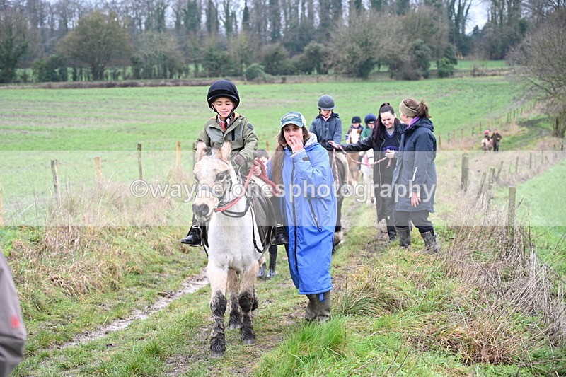 WJ7_9502 - Walk out..