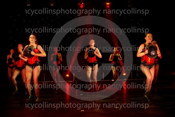 00136 - Show Me How Your Burlesque