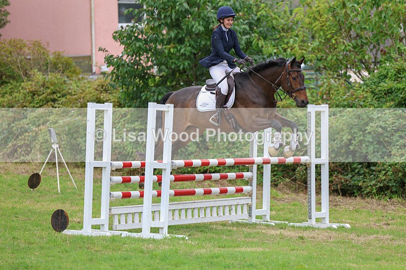 3E7A8083 - Class 7: Senior Newcomers/1.10m open