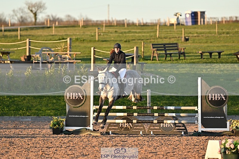 250401-191500-00944 - 90cm Classes