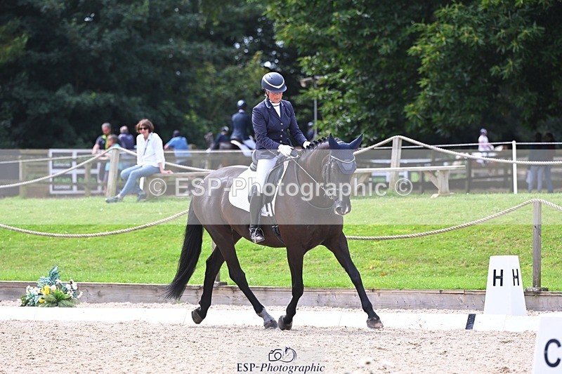 240809-134123-01617 - 230-Louise.Hutchinson-Shovern.Noire