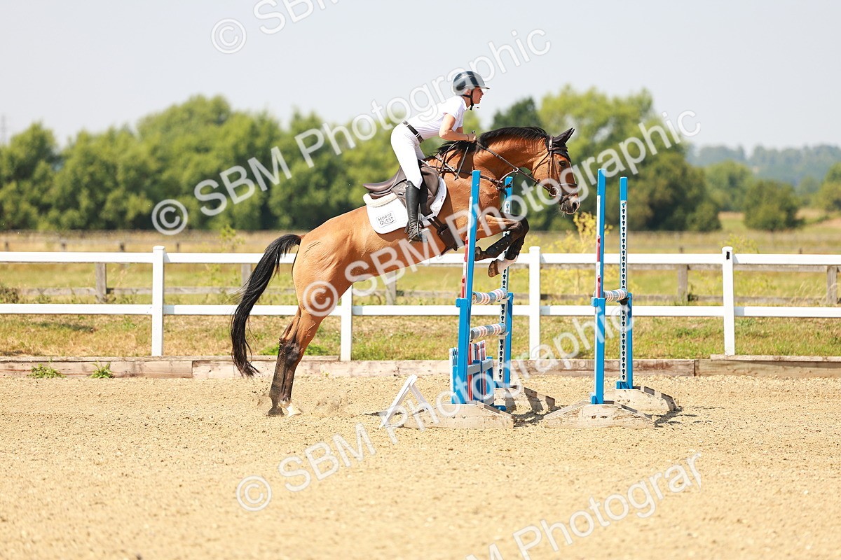 SBM_001323 - Class 4 - Senior Newcomers - 1.10m