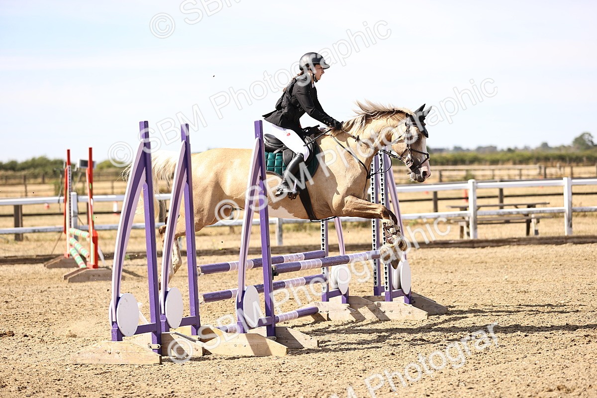 SBM_000116 - Class 1 - Clear Round