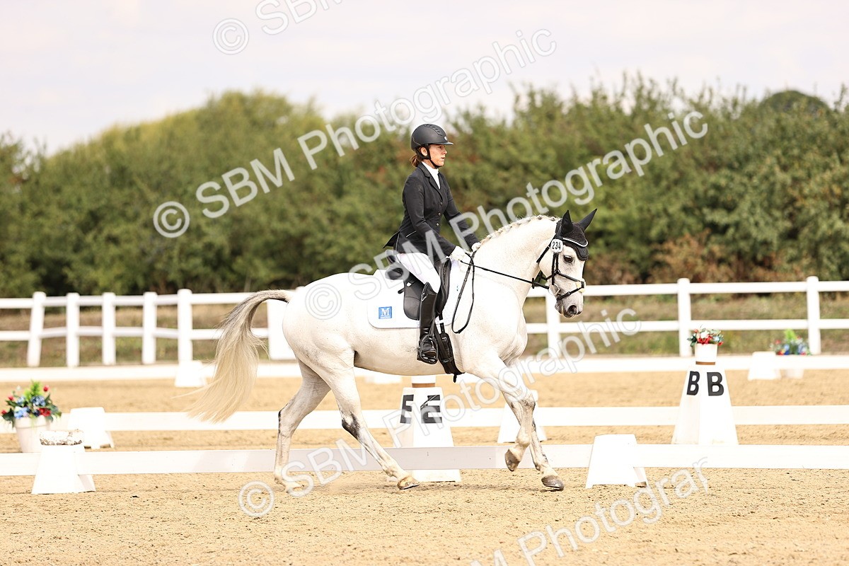 SBM_013738 - Class 4 - Novice 5  12.13-13.02