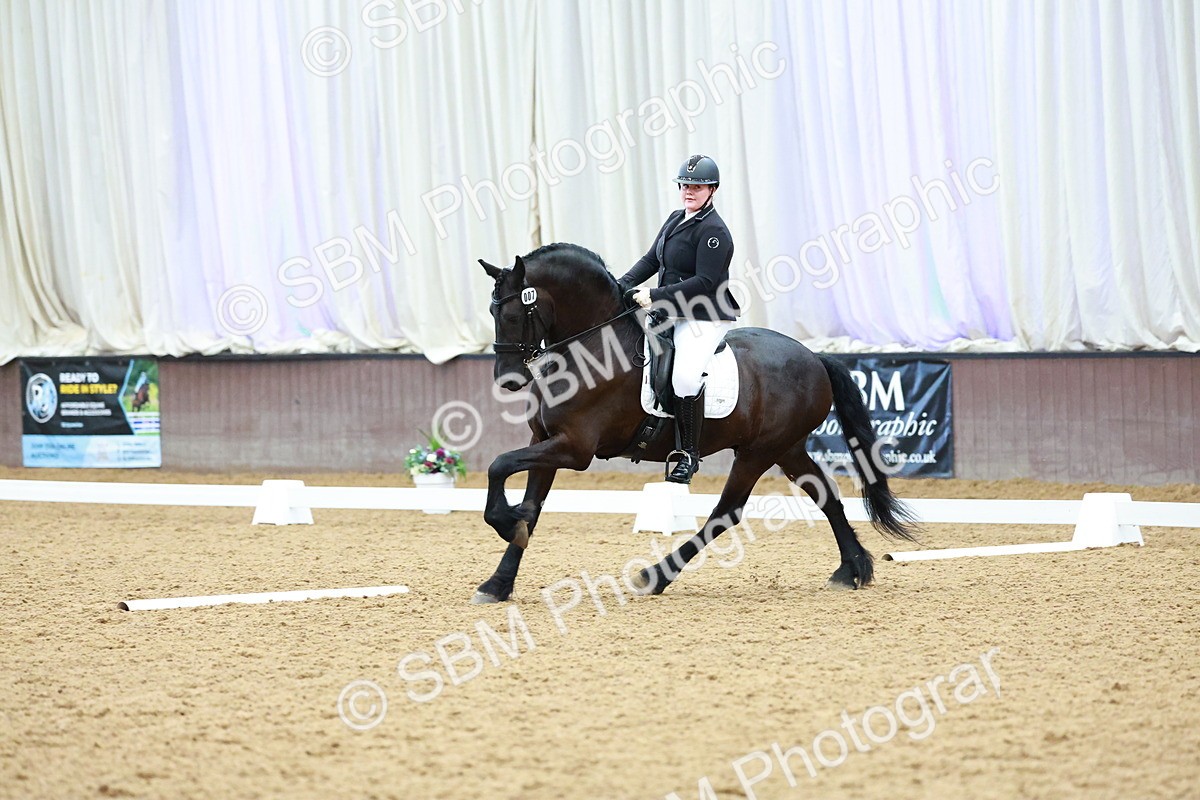 SBM_004059 - Class 12 - E2 Championship - 14.50-15.53