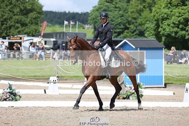 240523-115314-03630 - 241-CLASS_ROMANCE-Jack_Pinkney