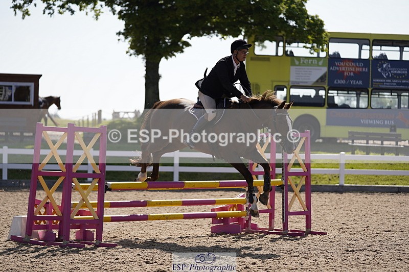 230527A-100352-03521 - Cls 19 British Novice & 90cm Open