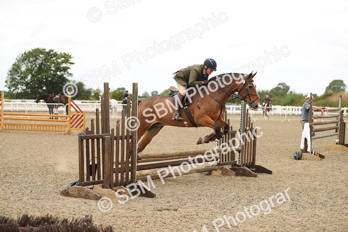 SBM_05548 - Class 48a Style & Performance 70cm (15-19)