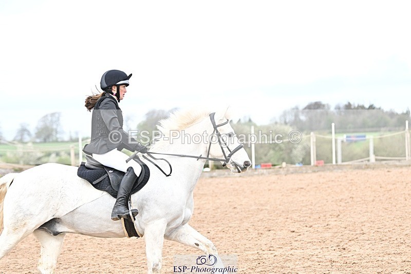 250414-105548-00313 - 80cm Round 1