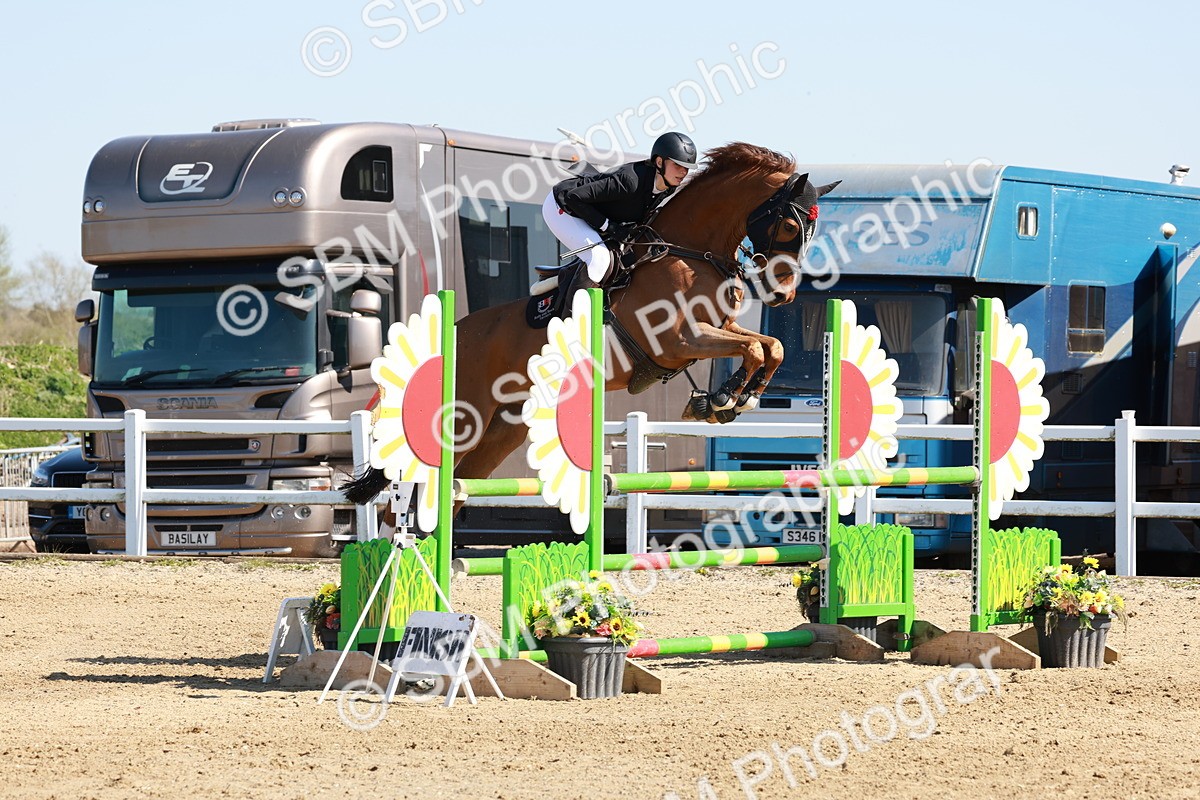 SBM_004428 - Class 17 - Senior Newcomers - 1.10m