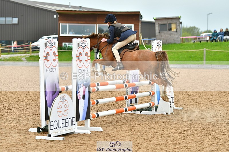 230513A-090611-00024 - Cls 11 Stepping Stones 128+138cm