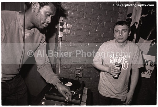 4 daddy-g  darren-laws - Friends-&-Family @ the music-box 21.02.04