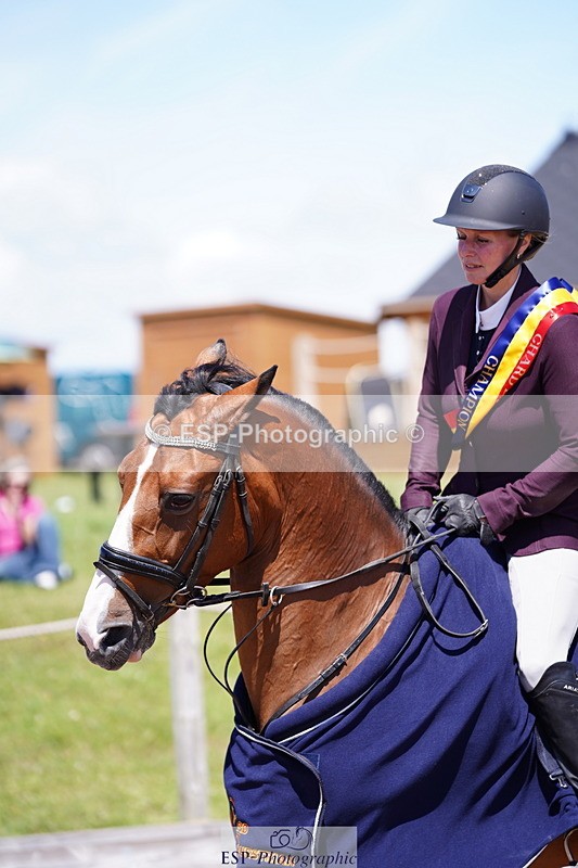 240728A-142012-09380 - Cls 26 NAF Silver Jump Off and Presentations