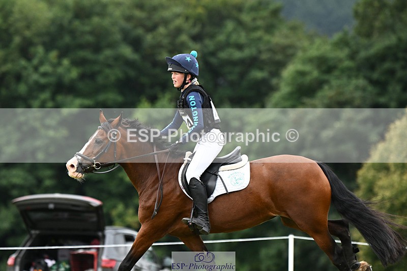 240825X-163349-37301 - 80cm XC 16.30 to 17.30