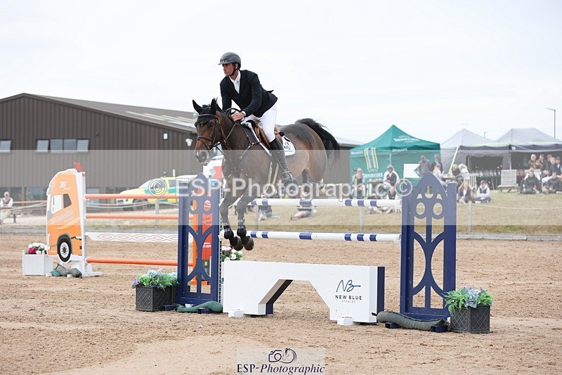 250719-175926-17639 - Cls 7, 3 Star Big Tour Break to End