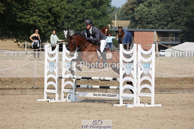 250816A-102725-00715 - Cls 3 Snr British Novice