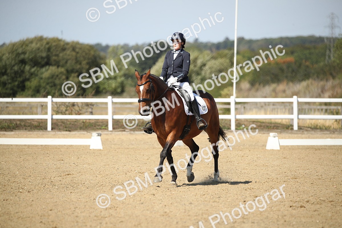 SBM_004985 - Class 11 - Novice 5 - 11.41-12.58