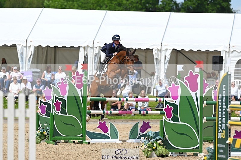 240525-142452-15697 - 446-SOMMERSBY-Jenny_Caras