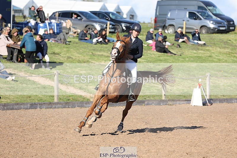 240419A-174422-09966 - Cls 10, 2 Star Big Tour 145cm  Break to End