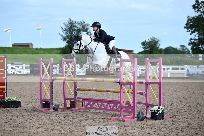 260627-172808-05751 - Cls 27 Foxhunter and 1.10m