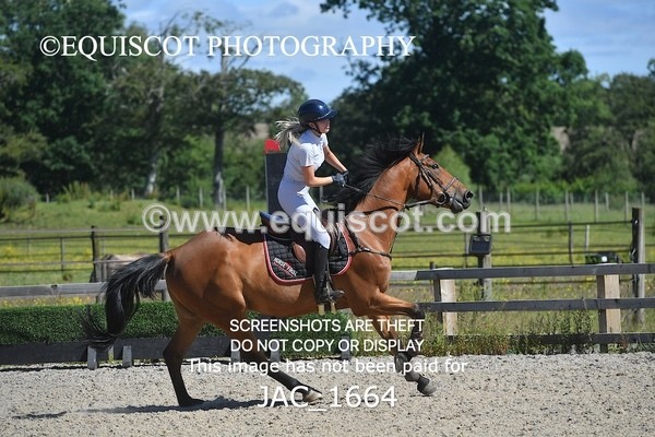 JAC_1664 - CLASS 3 Senior British Novice/ 90cm Open