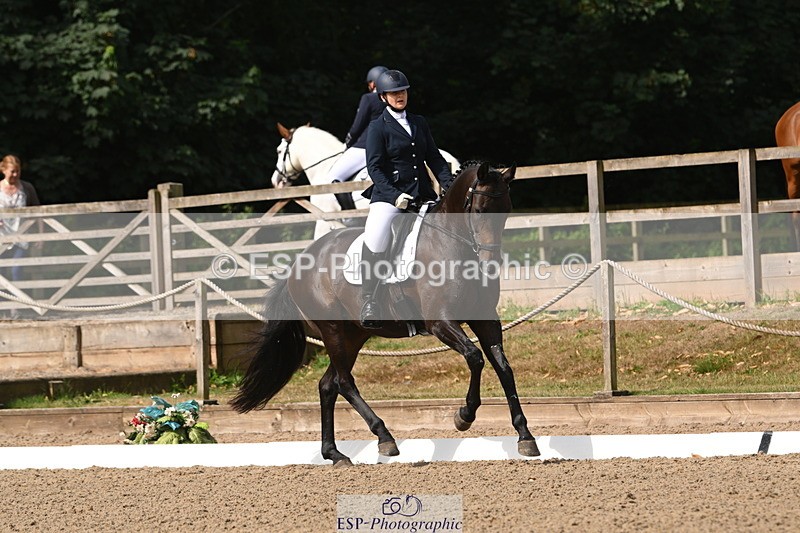 250719A-101023-03255 - 049-Veronica.Roberts-For.J'Adore