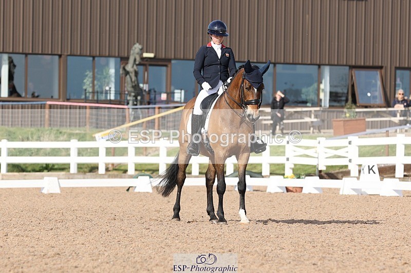 250404-163045-07527 - 115-Isla.Sully-Vagabond.De.Massa