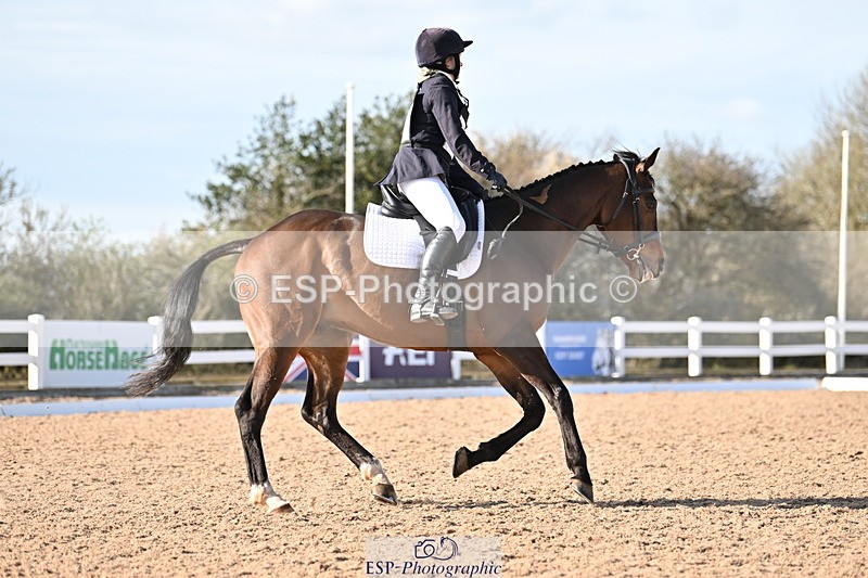 240324A-153943-04539 - Novice 28, 15.33 to 16.15