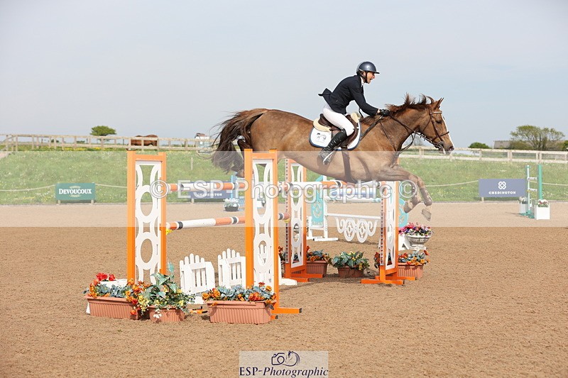 240511A-164100-14980 - Cls 38 National 1.40m Open